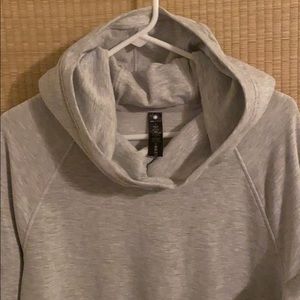 L Yogalicious light gray hoodie sweatshirt